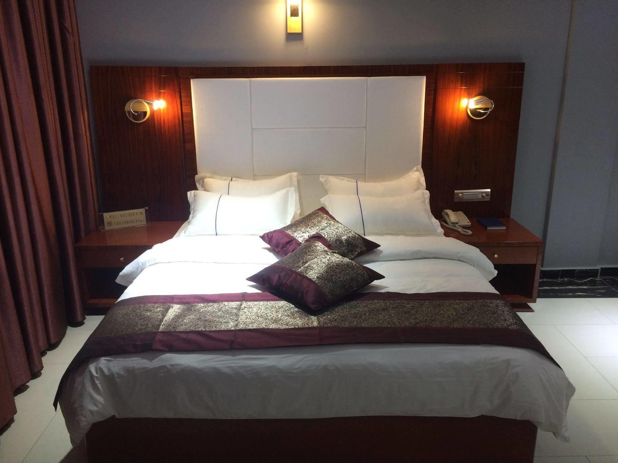 Sun Beach Hotel Cotonou Kültér fotó
