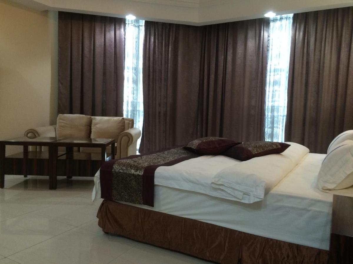 Sun Beach Hotel Cotonou Szoba fotó